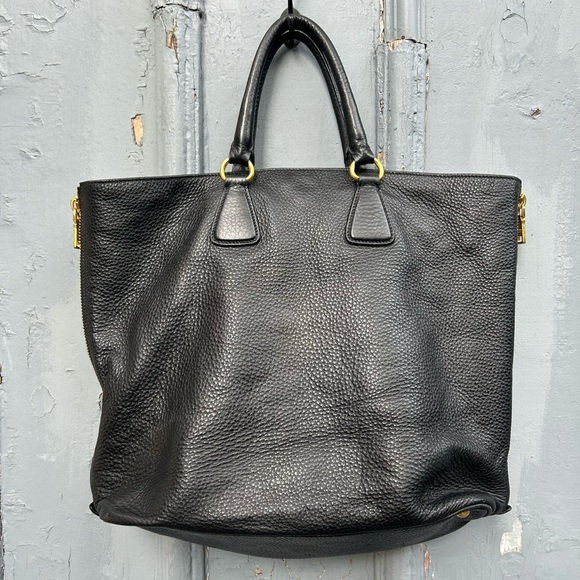 Prada Vitello Daino Zippy Shopping Bag Nero, 17.5” x 13.5” x 6” - Picture 5 of 16